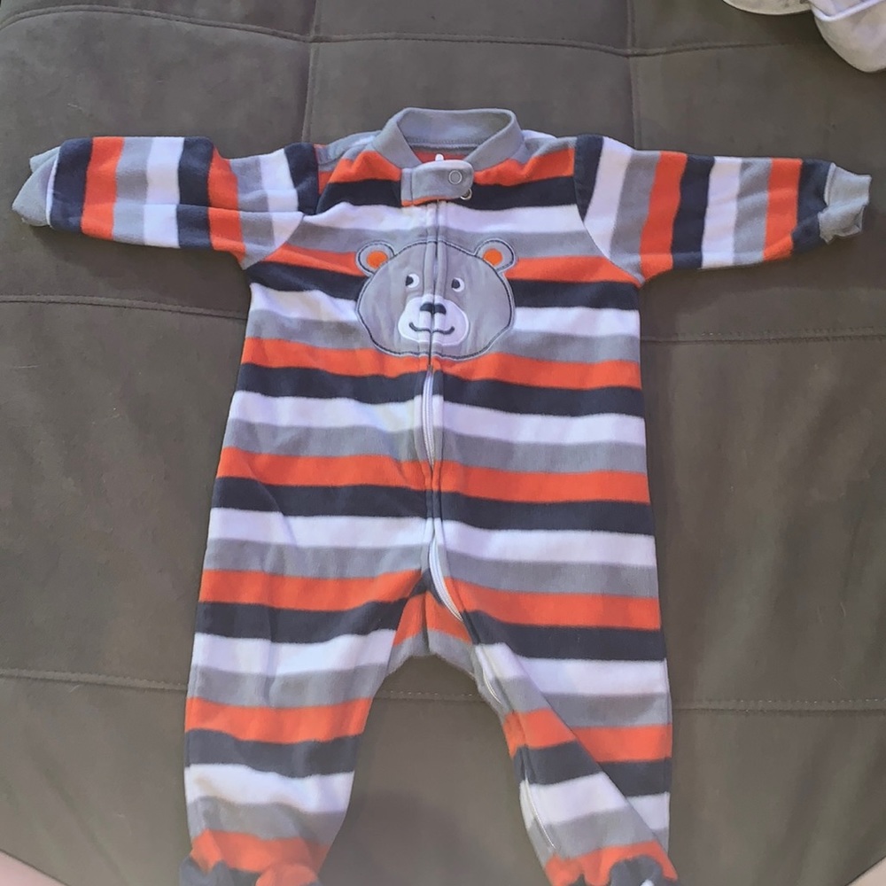 Carter’s 6M footie pajamas